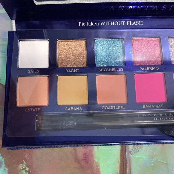 NWOB - ANASTASIA Riviera Eyeshadow Palette - Picture 7 of 16